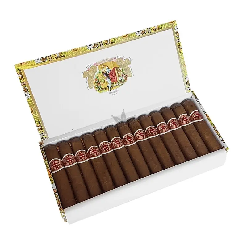 Romeo y Julieta Petit Royales (25)