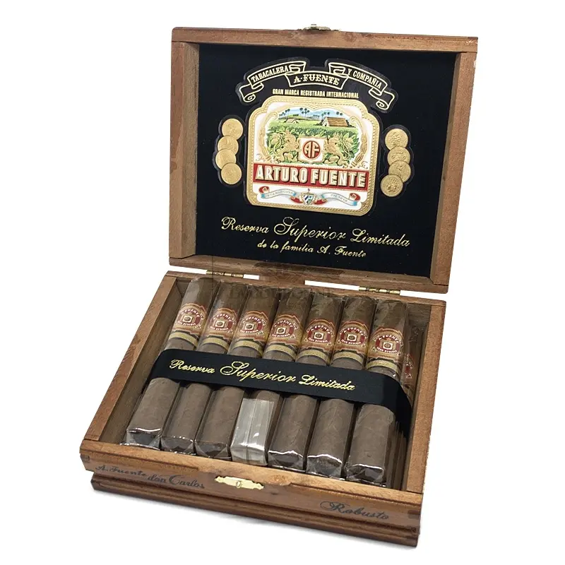 Arturo Fuente Don Carlos Robusto (15)