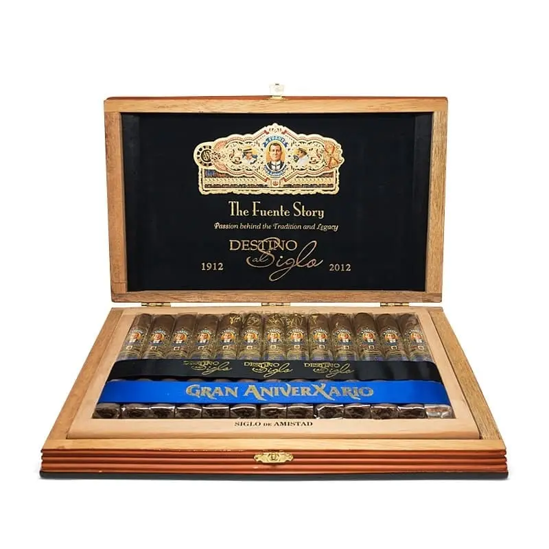 Arturo Fuente Destino Al Siglo, Siglo de Amistad (13)
