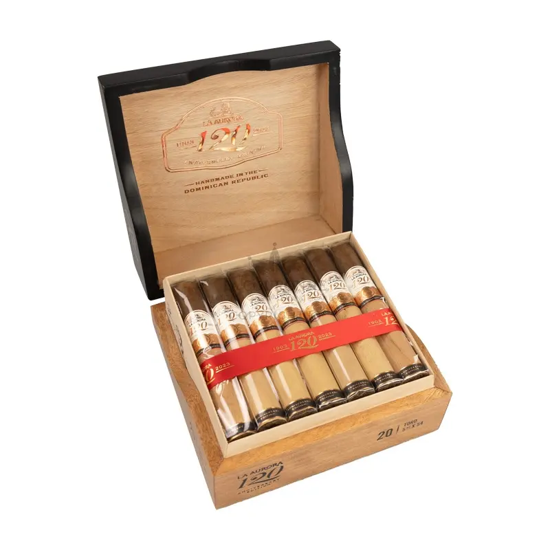 La Aurora 120 Anniversary Toro (20)