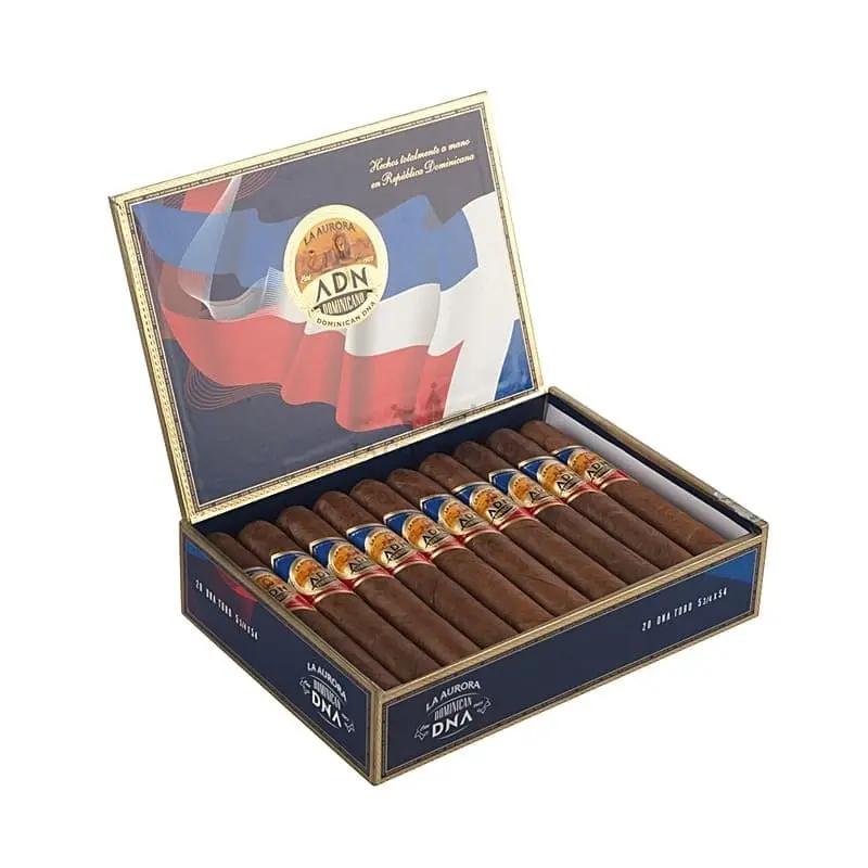 La Aurora Dominican DNA Toro (20)