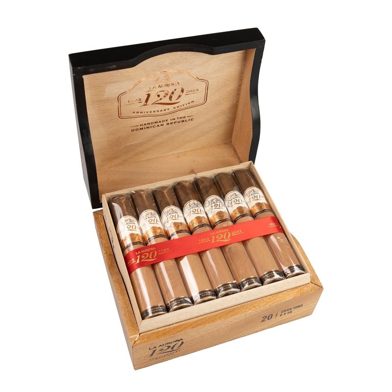 La Aurora 120 Anniversary Gran Toro (20)