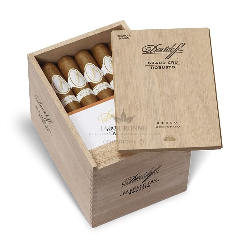 Davidoff Grand Cru Robusto (25)