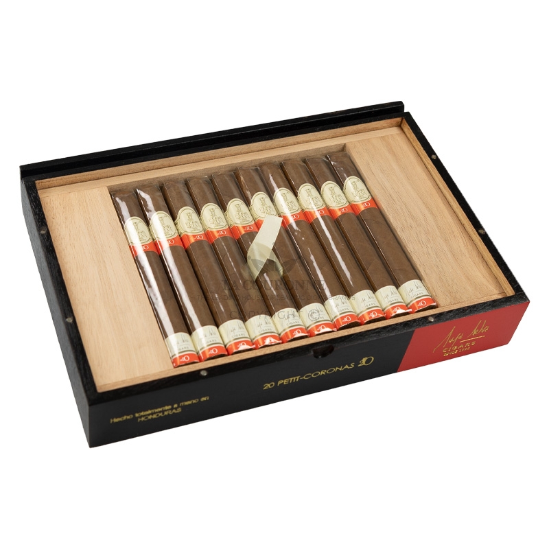 Flor de Selva Colección Aniversario No. 20 Petit Corona (20)