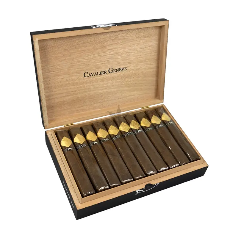 Cavalier Genève Black II Toro Gordo (20)