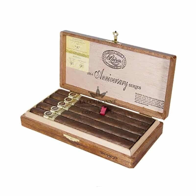 Padron 1964 Anniversary A (10)