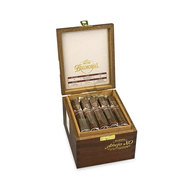 Balmoral Añejo XO Nicaragua Petit Robusto FT (20)